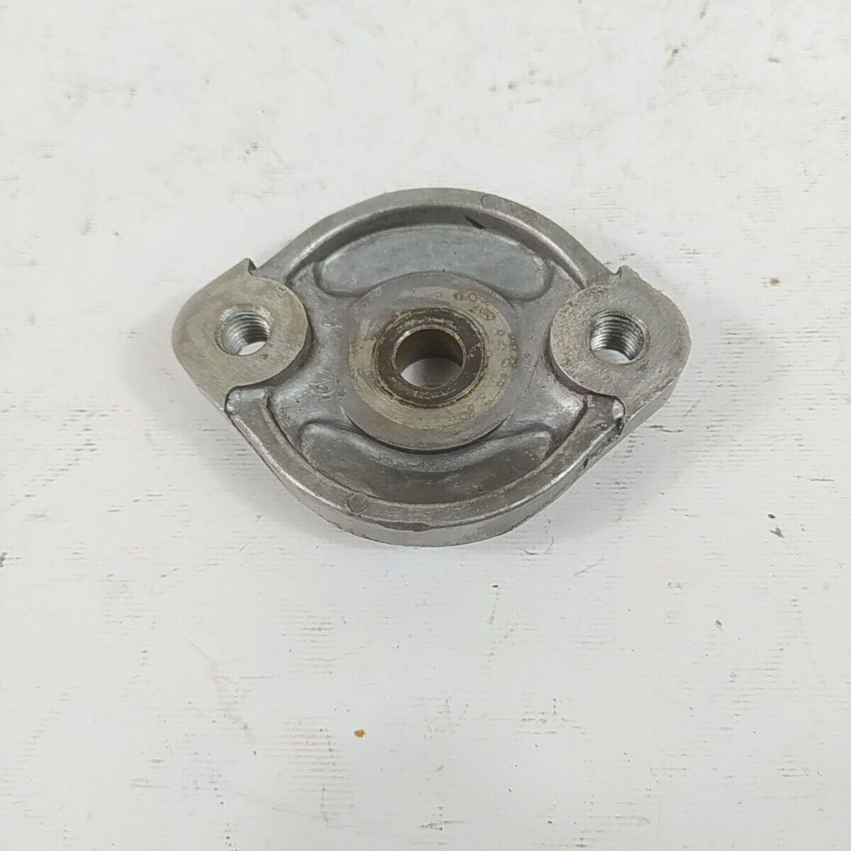 Ricambio DECESPUGLIATORE kawasaki kt 17 FRIZIONE TRASMISSIONE campana usato