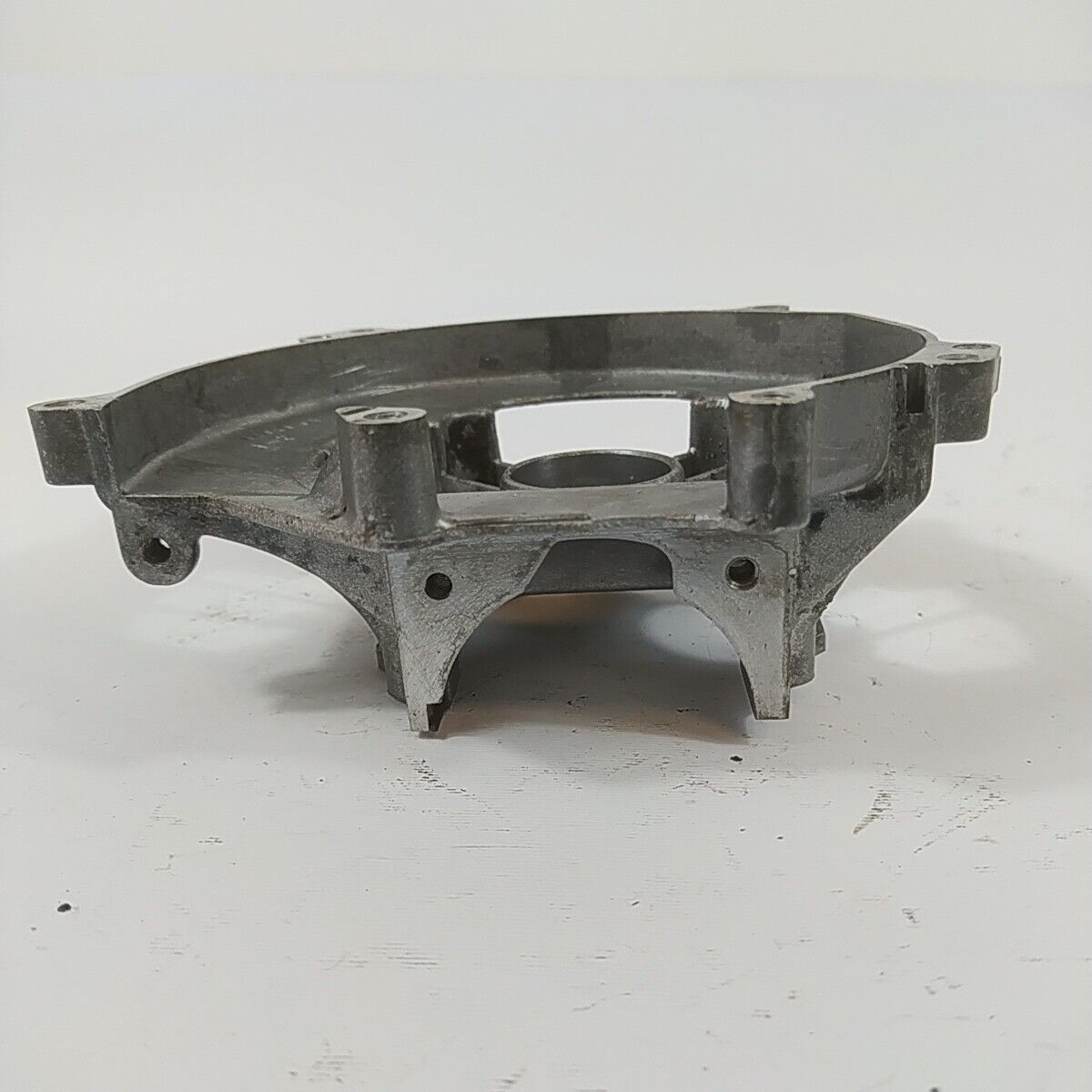 Ricambio CARTER BASAMENTO MOTORE usato per decespugliatore MITSUBISHI MARUYAMA