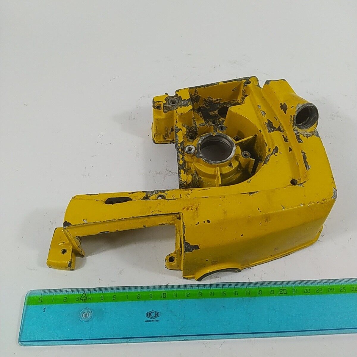 ricambio CARTER BASAMENTO MOTORE lato volano Per motosega ALPINA PROF 70 usati