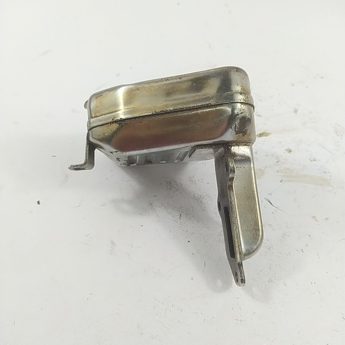 ricambio MARMITTA SILENZIATORE DI SCARICO PER MOTOSEGA ALPINA CASTOR 41 40 usati