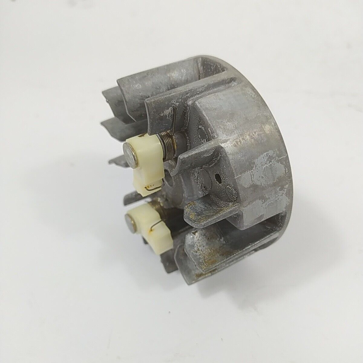 OLEO MAC 935  VOLANO ACCENSIONE MAGNETICO avviamento ricambi usati 02001760