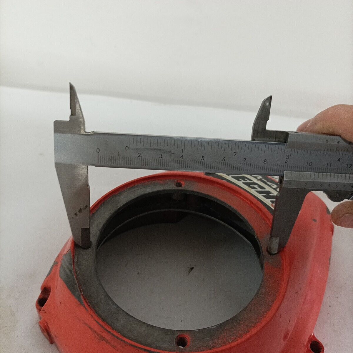 Ricambio DECESPUGLIATORE ECHO RM - 460 COPERCHIO VOLANO SUPPORTO ASTA usato