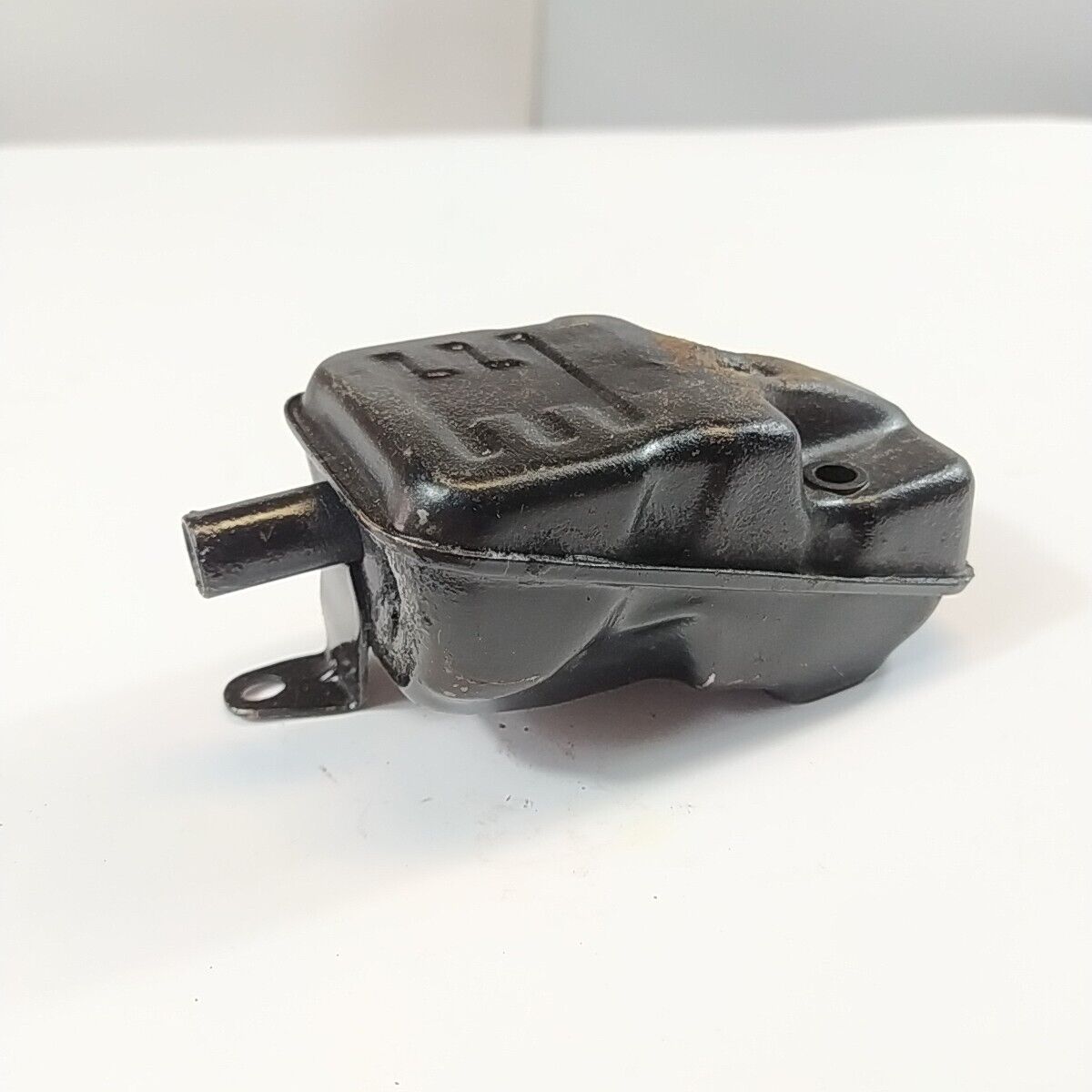 Ricambio SILENZIATORE MARMITTA usato per decespugliatore Komatsu ZENOAH G3K