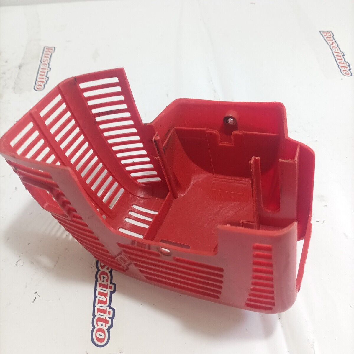 Ricambio COPERCHIO COPRI MOTORE Usato per decespugliatore SANDRIGARDEN GBL 26 