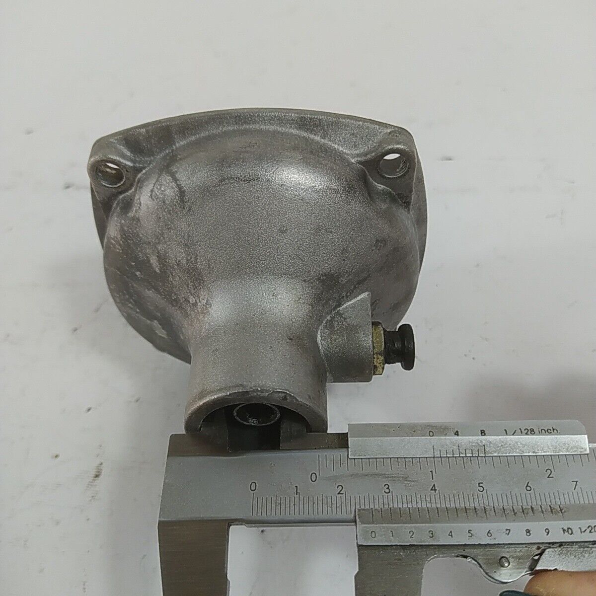 Ricambio CARTER SUPPORTO COPERCHIO CAMPANA usato per decespugliatore ZENOAH G43L