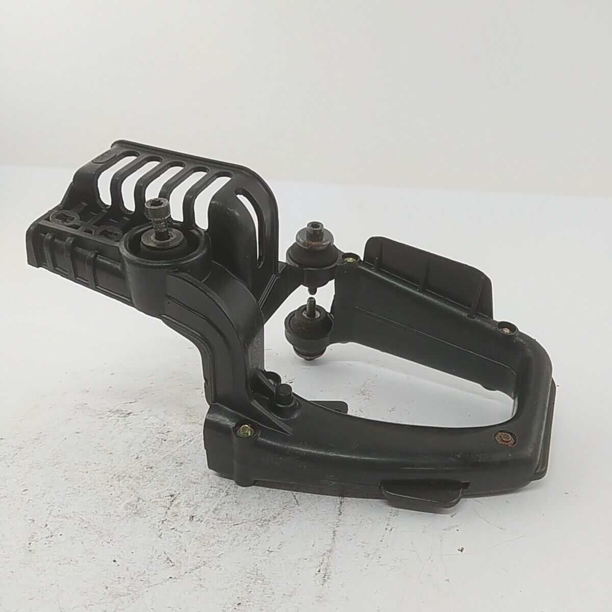 Ricambi IMPUGNATURA MANIGLIA manico COMANDI usati per motosega ALPINA  prof 70 s