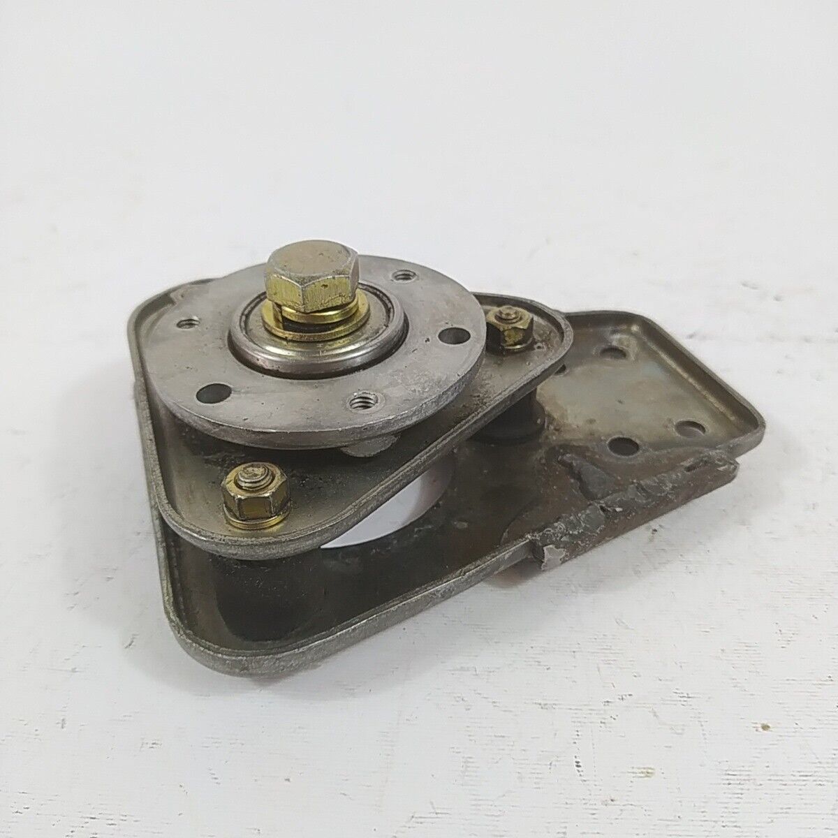 Ricambio DECESPUGLIATORE kawasaki kt 17 staffa SUPPORTO MOTORE A ZAINO usato