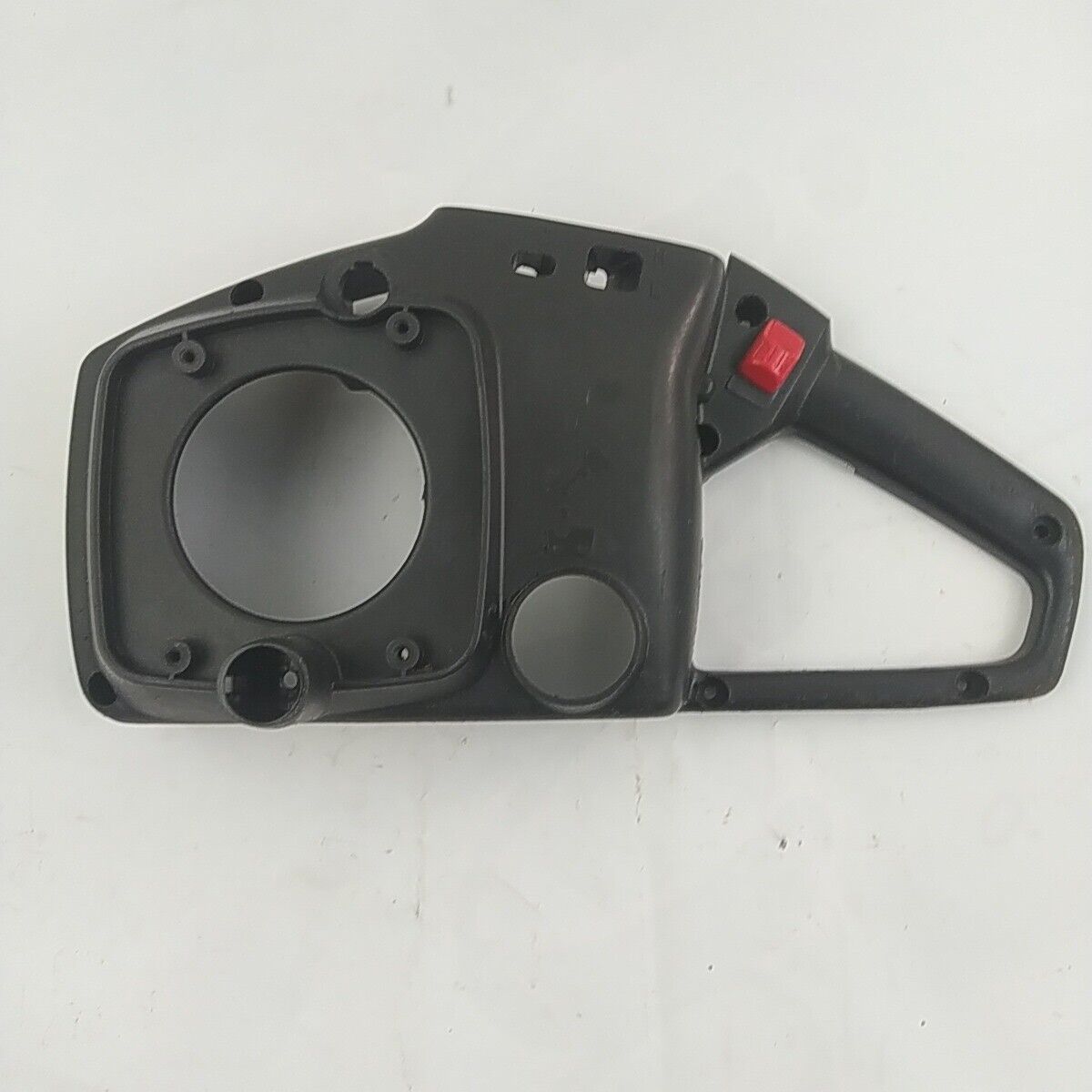 Ricambi CARCASSA IMPUGNATURA TELAIO motosega MCCULLOCH  eager beaver 2014  usato