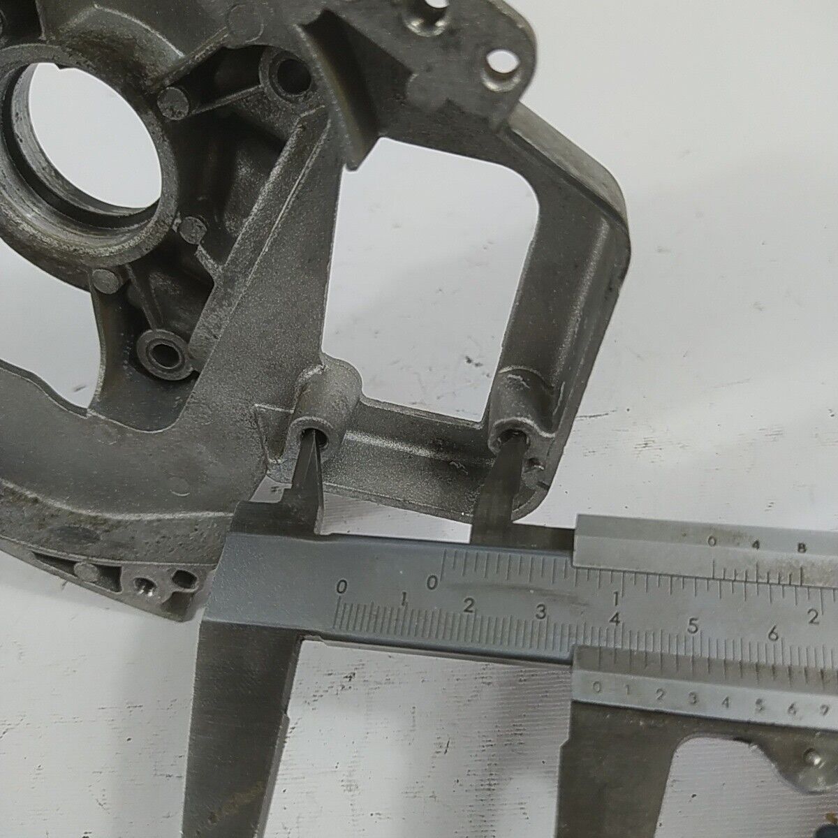 Ricambio usato BASAMENTO CARTER MOTORE decespugliatore Mcculloch ELITE 4200