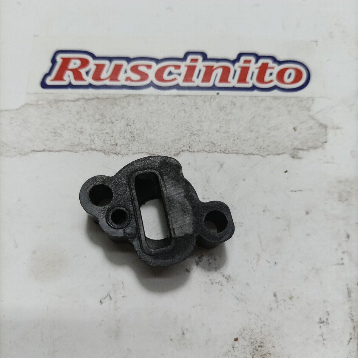 RACCORDO COLLETTORE CARBURATORE Usato per decespugliatore ZENOAH