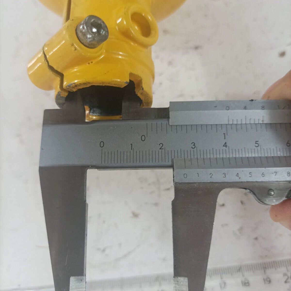 CUFFIA CAMPANA per DECESPUGLIATORE Emak Efco Oleo mac Dynamac ricambi usati