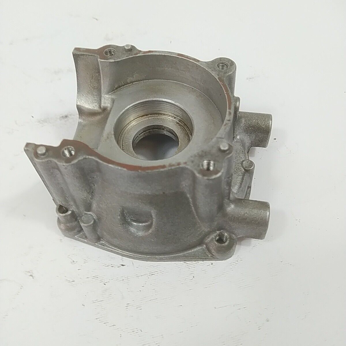 Ricambio usato CARTER BASAMENTO CILINDRO per decespugliatore MITSUBISHI T200