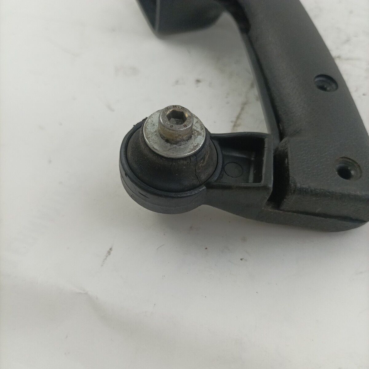 MANIGLIA impugnatura Manico Superior PER MOTOSEGA ALPINA CASTOR 40 ricambi usati