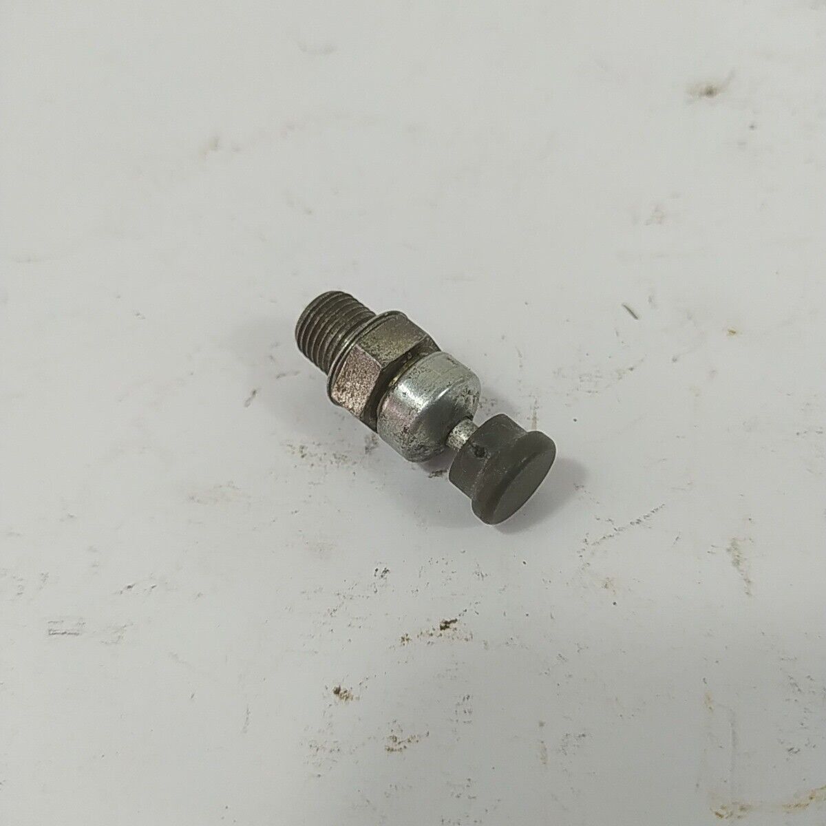 VALVOLA DI DECOMPRESSIONE CILINDRO per motosega OLEO MAC GS 440 ricambi usati