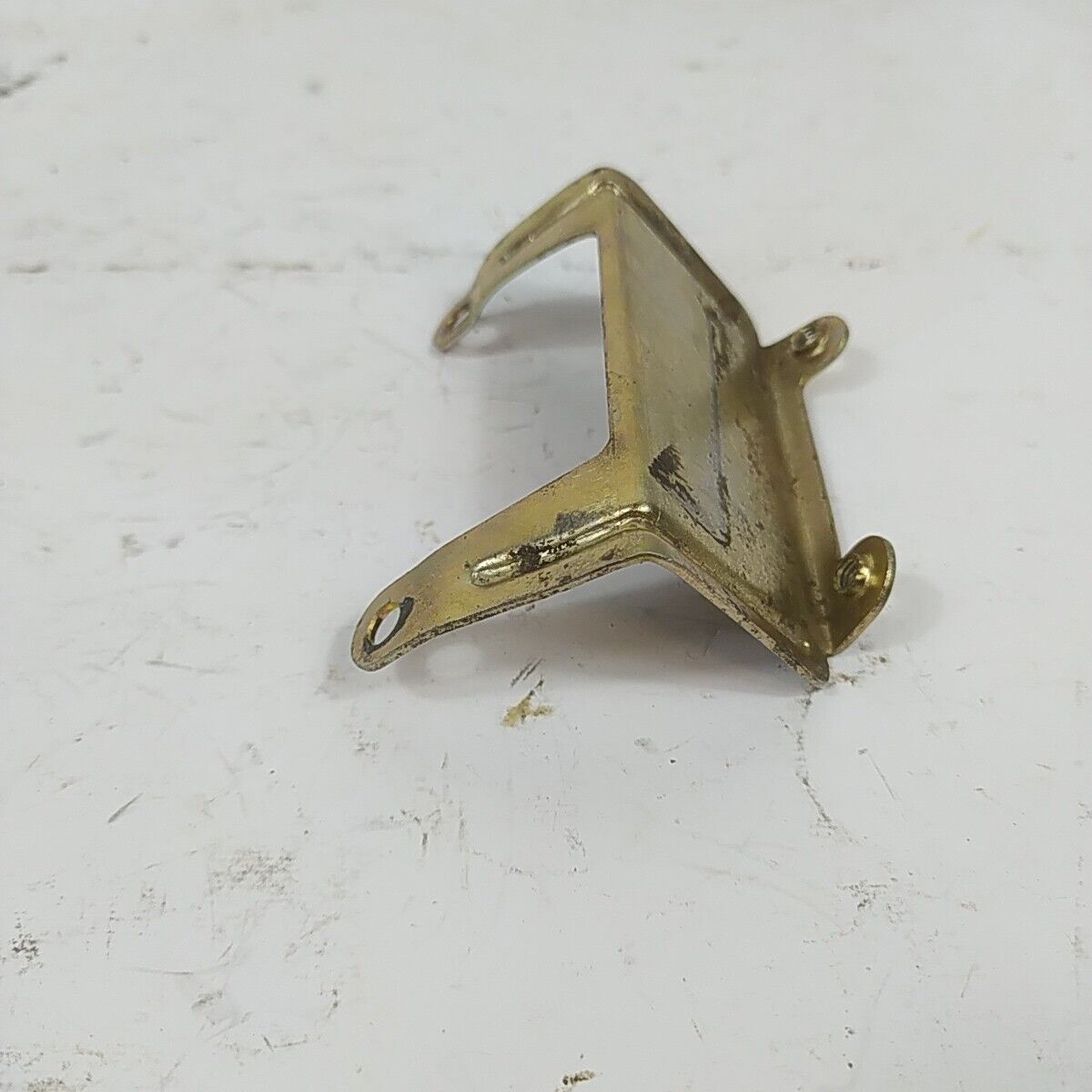 Ricambio STAFFA STAFFE MOTORE per decespugliatore McCulloch 3800 usato