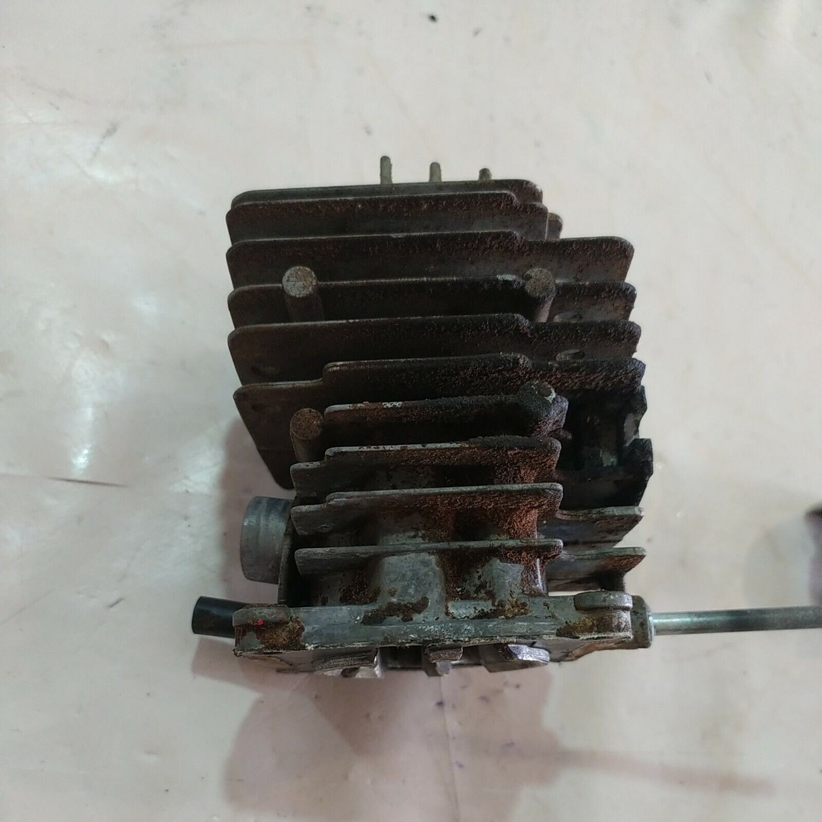 CILINDRO E PISTONE gruppo termico COMPLETO PER MOTOSEGA SOLO 646 ricambi usati