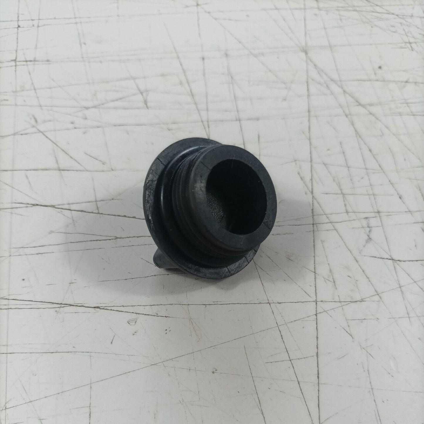 MOTOSEGA OLEOMAC OM 251 TAPPO serbatoio CARBURANTE MISCELA ricambi usati