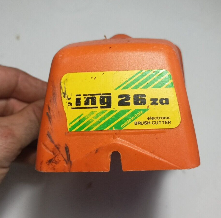 Ricambio usato per DECESPUGLIATORE EFCO oleomac KING 26 za STAFFA MOTORE a zaino