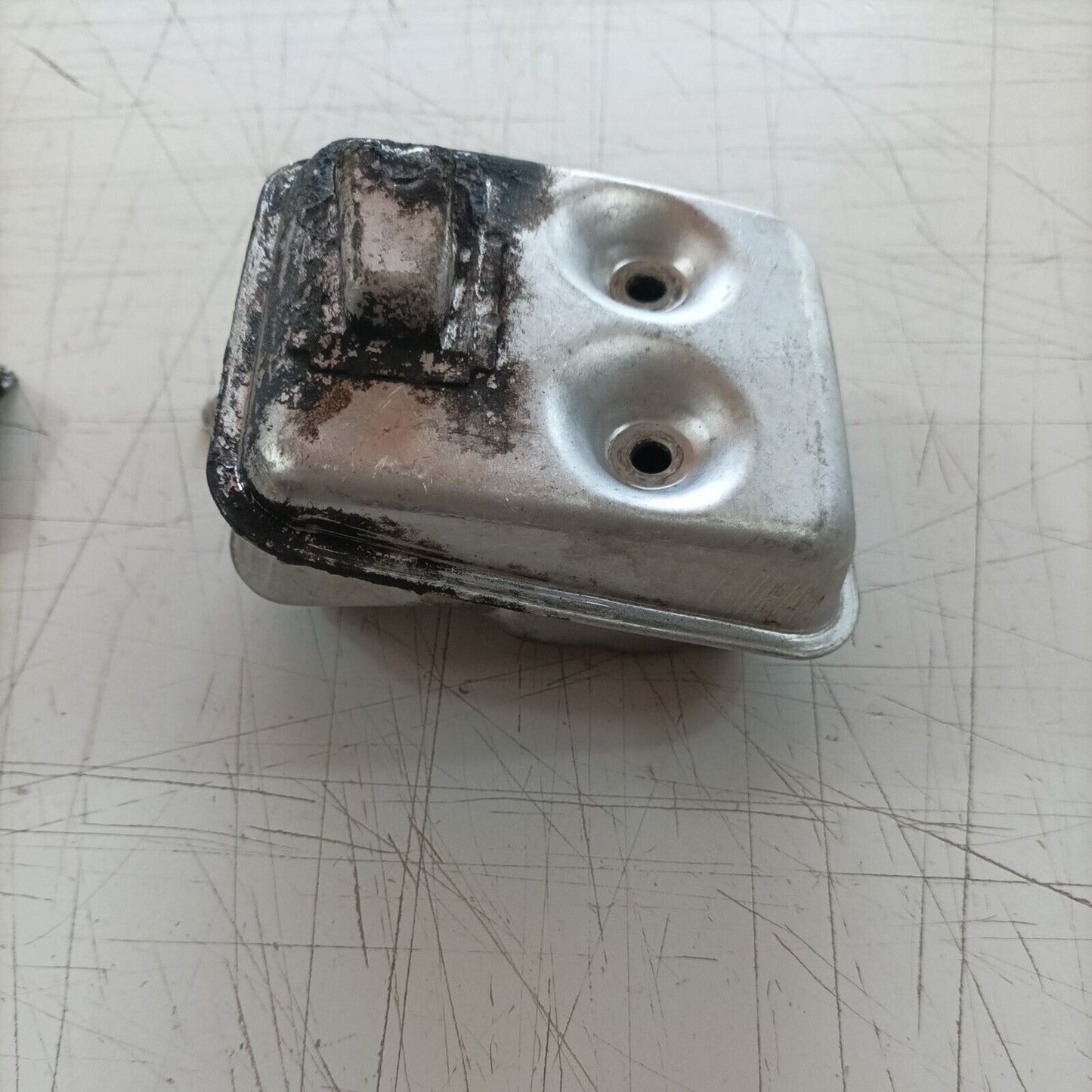 DECESPUGLIATORE ALPINA BC 35 S MARMITTA SILENZIATORE TERMINALE ricambi usato