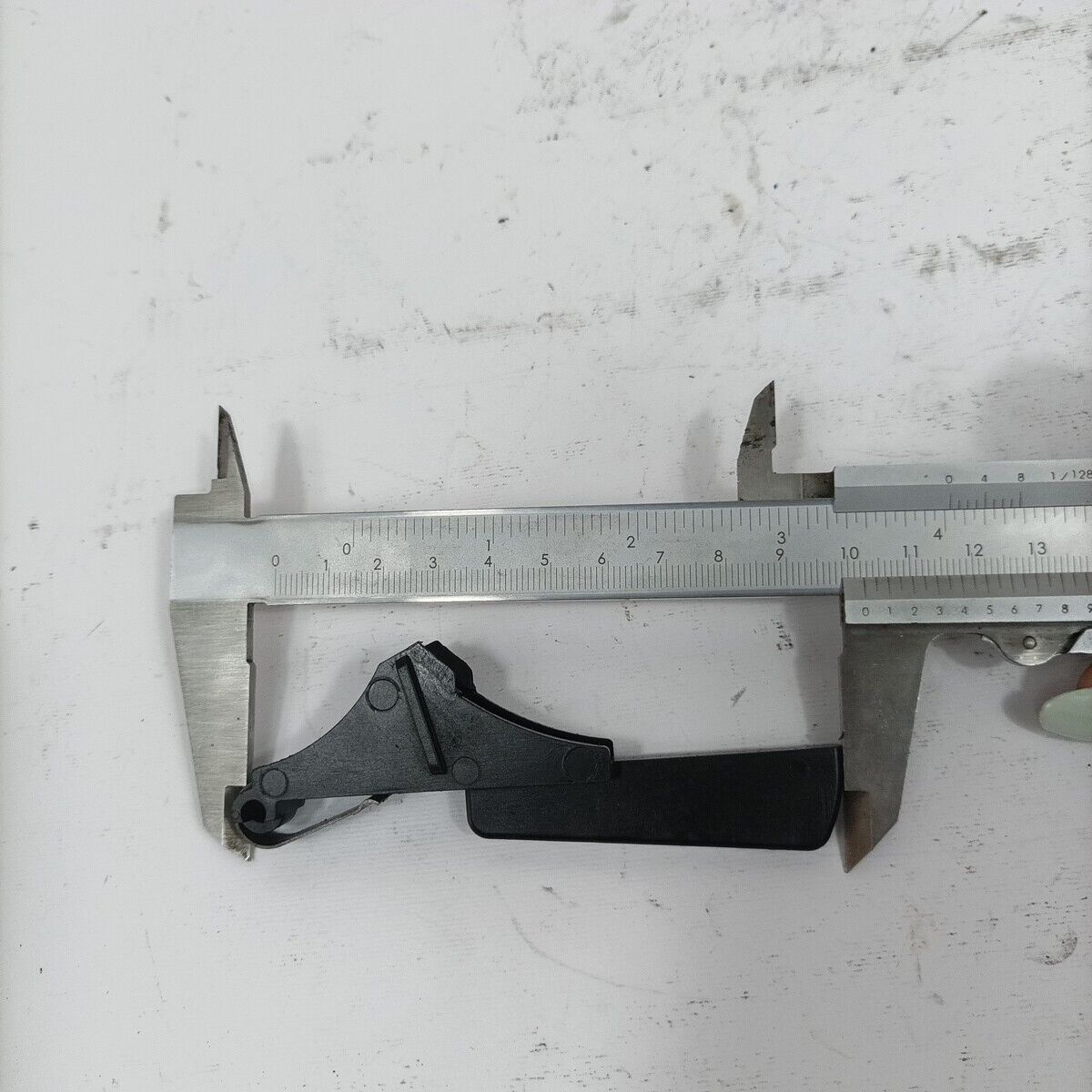 Ricambio usato COMANDI tasto ACCELERATORE leva GAS per motosega DOLMAR 116 si