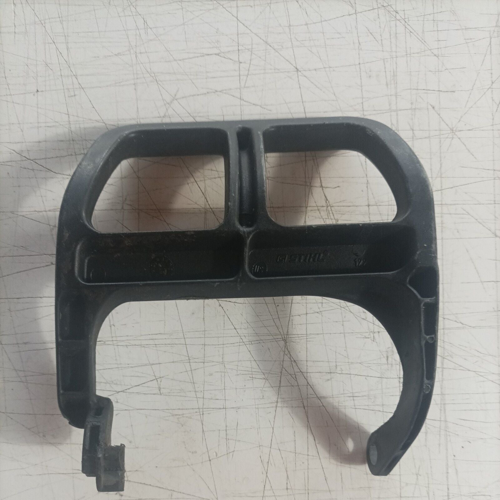 BLOCCO CATENA PROTEZIONE FRIZIONE PER MOTOSEGA STIHL 018 / MS 170 180 017 usato