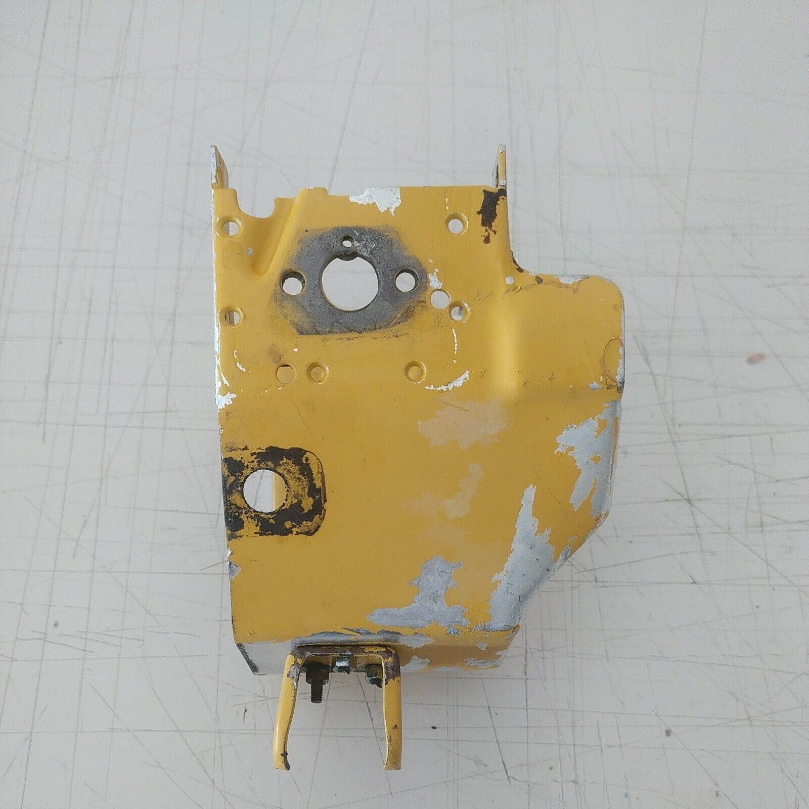 CARTER COPERCHIO MOTORE PER MOTOSEGA ALPINA CASTOR  45 41 40  RICAMBI USATI