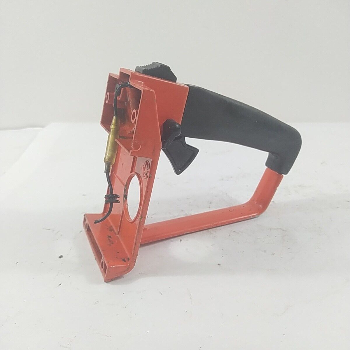 Ricambio IMPUGNATURA MANIGLIA comandi inferiore per motosega ECHO CS-302 usato
