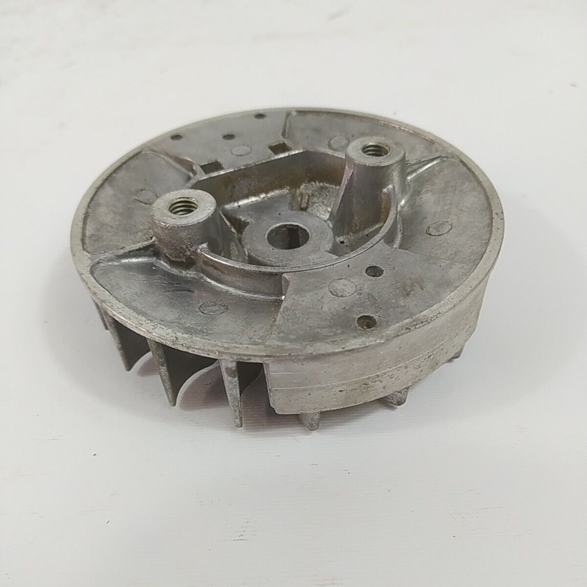 Ricambio VOLANO MAGNETICO DI AVVIAMENTO per decespugliatore TANAKA 501 ik usato