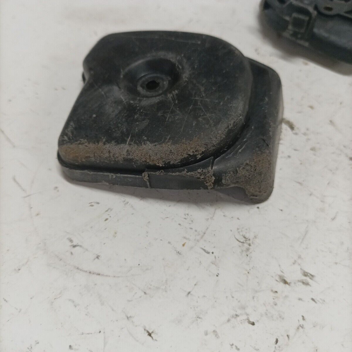 Ricambio Coperchio Filtro aria Usato per decespugliatore Komatsu ZENOAH G3K