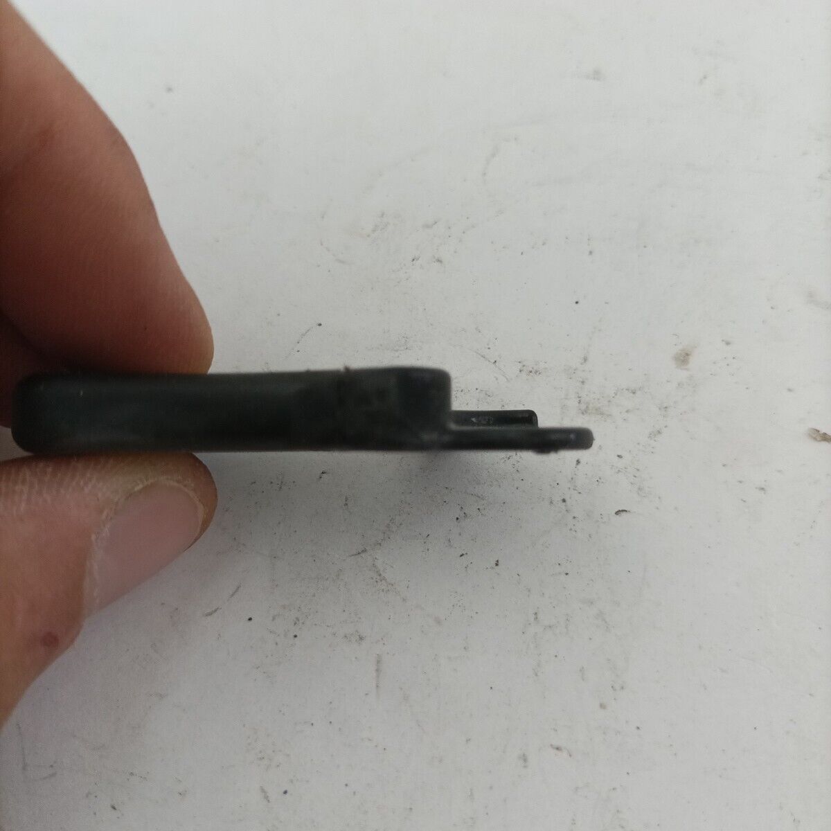 Ricambio COMANDO ACCELERATORE GAS carburatore MOTOSEGA HOMELITE XL - 12 usato