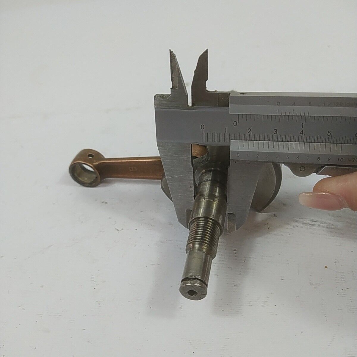 Ricambio ALBERO MOTORE ORIGINALE per motosega CASTOR CP 700 usato