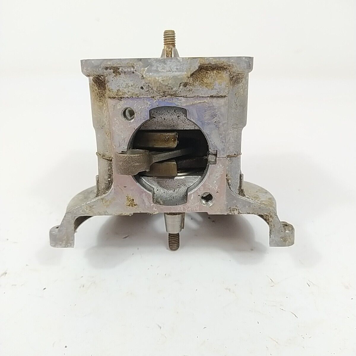 ricambio usato CARTER ALBERO MOTORE PER DECESPUGLIATORE KAWASAKI TG 33