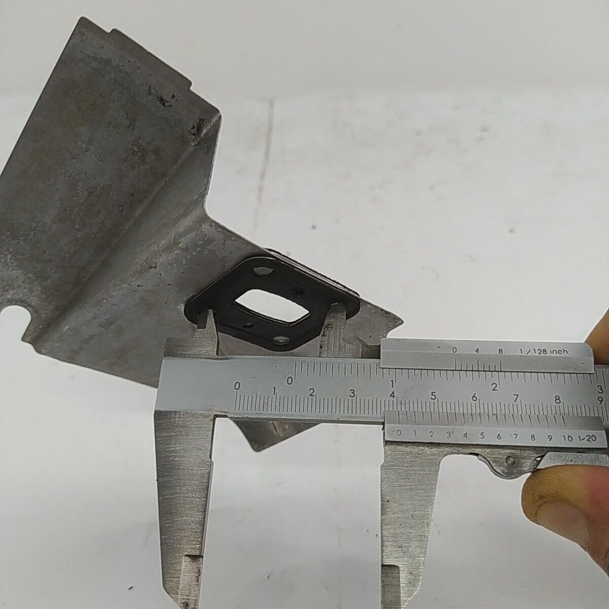 Ricambio GUARNIZIONE COLLETTORE CARBURATORE usato decespugliatore MARUYAMA 520