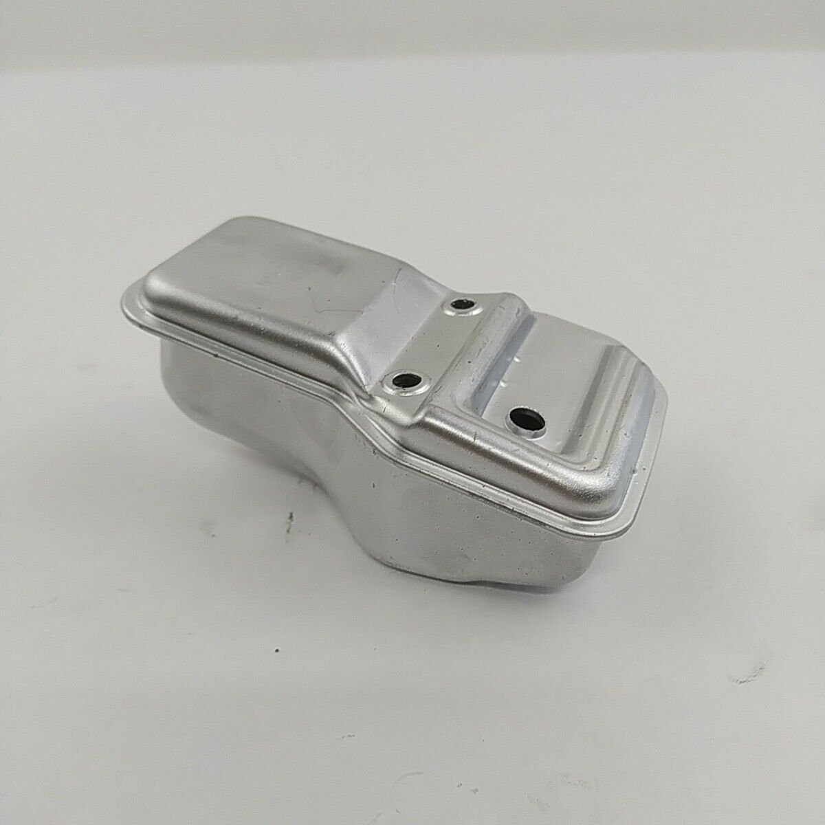 ricambio MARMITTA SILENZIATORE di scarico per MOTOSEGA ALPINA A350 usato