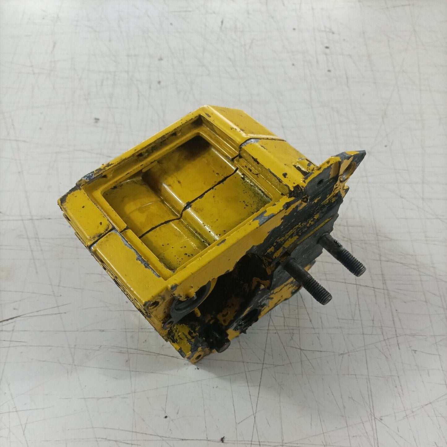 ricambi usati CARTER BASAMENTO CILINDRO PER MOTOSEGA ALPINA PROF castor  45