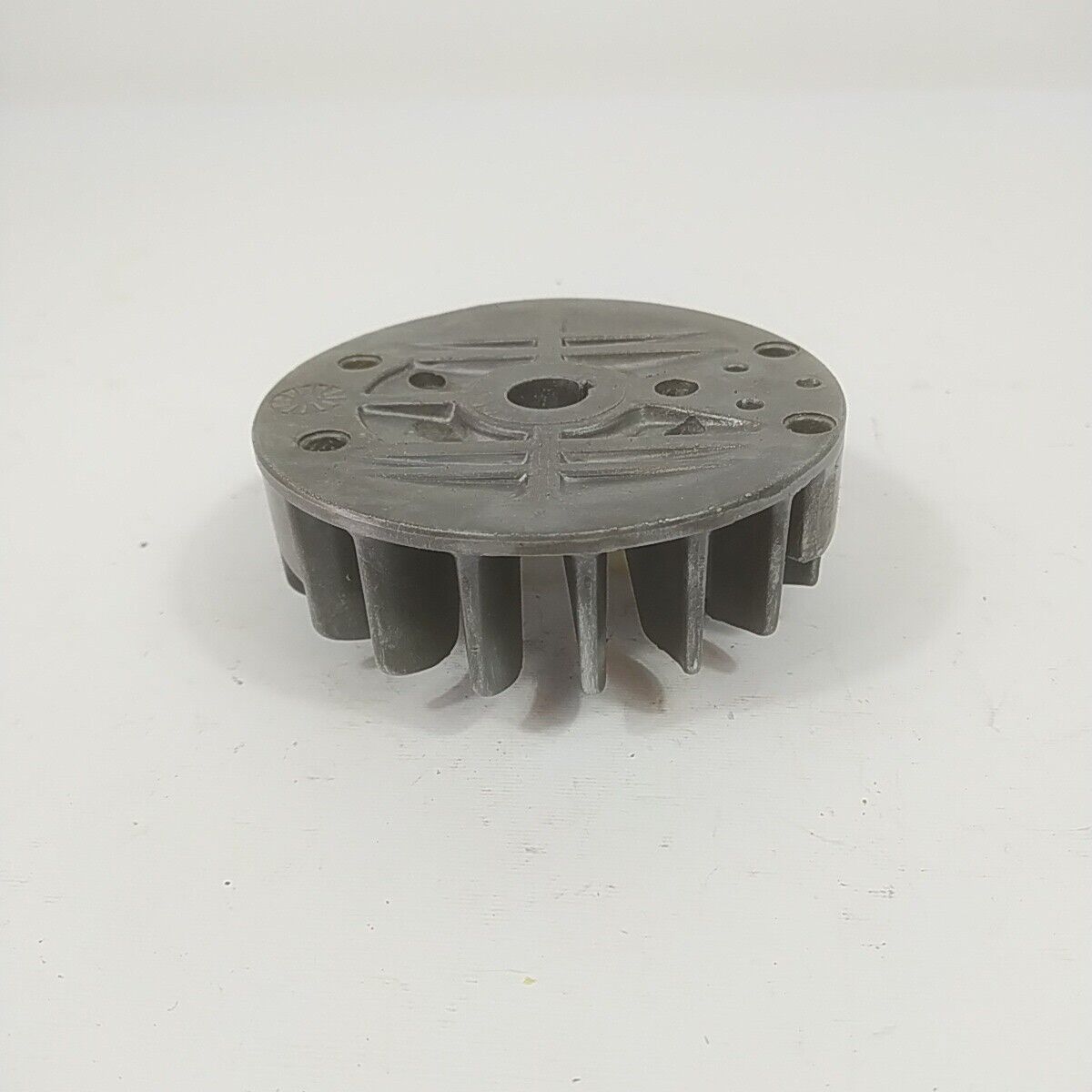 Ricambio per motosega ALPINA 500 VOLANO MAGNETICO DI AVVIAMENTO 4152920 usato