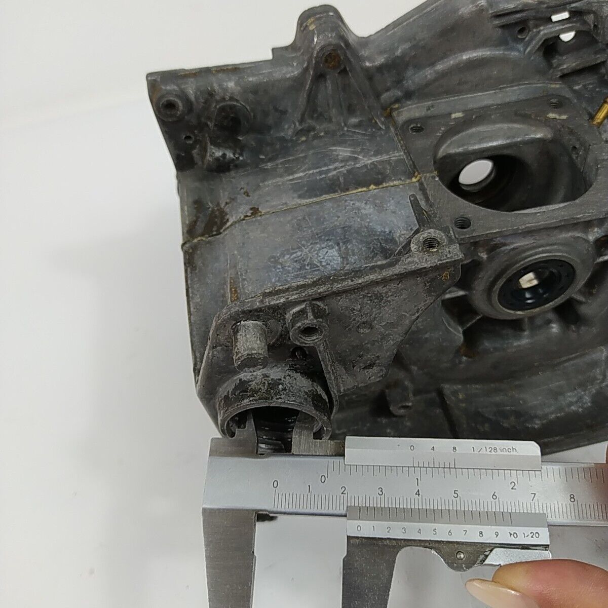 carter BASAMENTO CILINDRO completo PER MOTOSEGA ALPINA PROF 700 ricambi usati