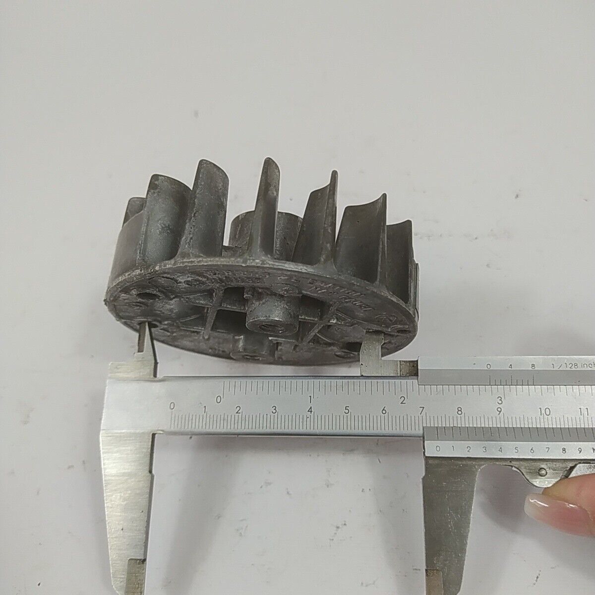 Ricambio per decespugliatore EFCO 8250 VOLANO MAGNETICO DI AVVIAMENTO usato