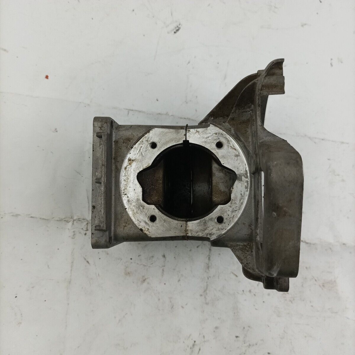 Ricambio CARTER BASAMENTO CILINDRO usato DECESPUGLIATORE MCCULLOCH CABRIO Elite