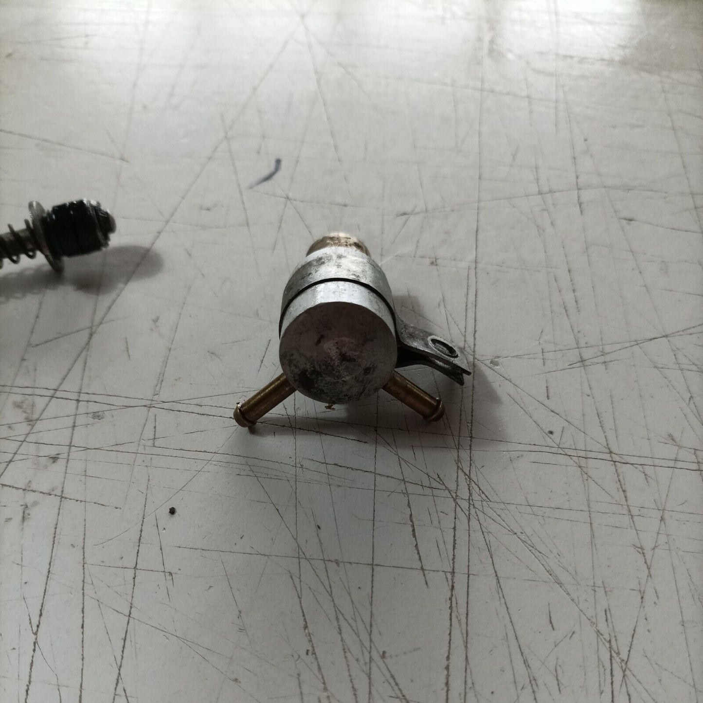 MANIGLIA MANICO IMPUGNATURA SUPERIORE PER MOTOSEGA CASTOR C70 ALPINA A70