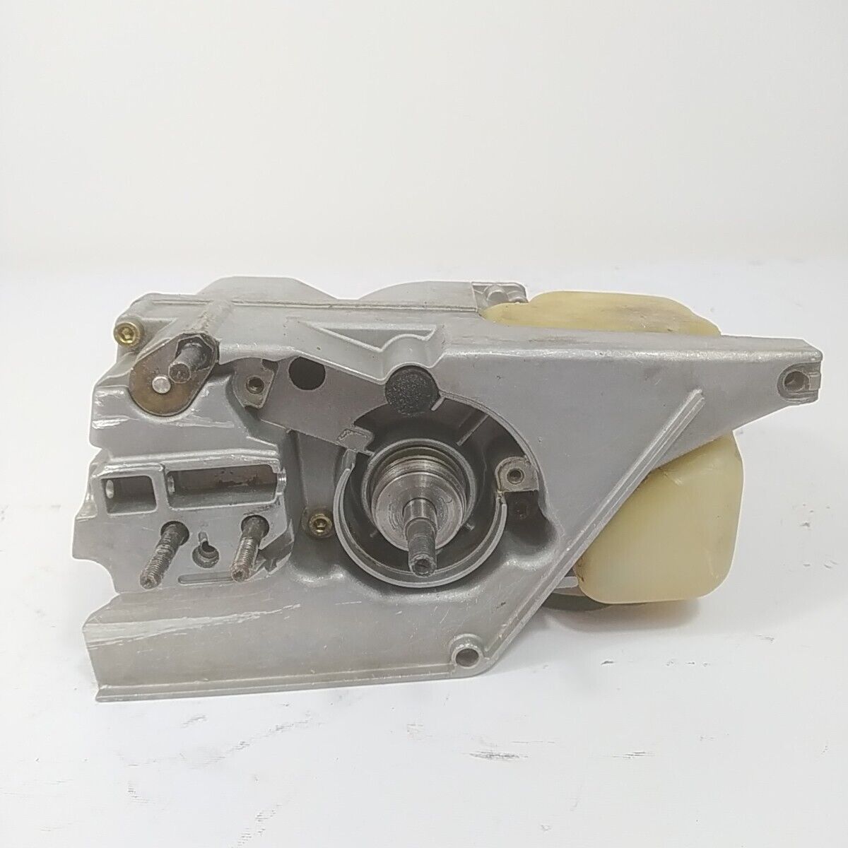 Ricambio CARTER BASAMENTO CON ALBERO MOTORE per motosega McCulloch MC 540 usato