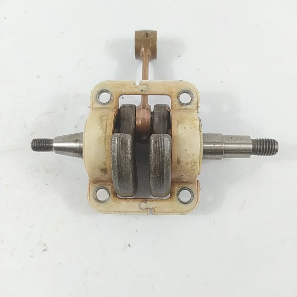 Ricambi per DECESPUGLIATORE HUSQVARNA 39 R usati ALBERO MOTORE ORIGINALE biella 