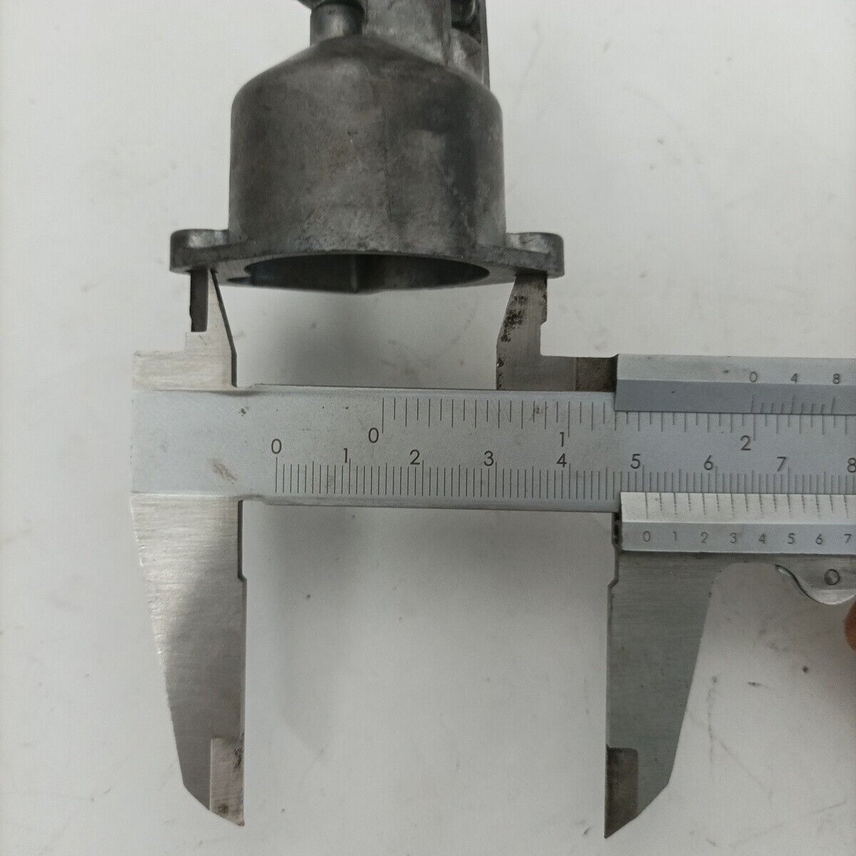 ricambio VASCHETTA CARBURATORE BENZINA usato per decespugliatore KAWASAKI TD 33