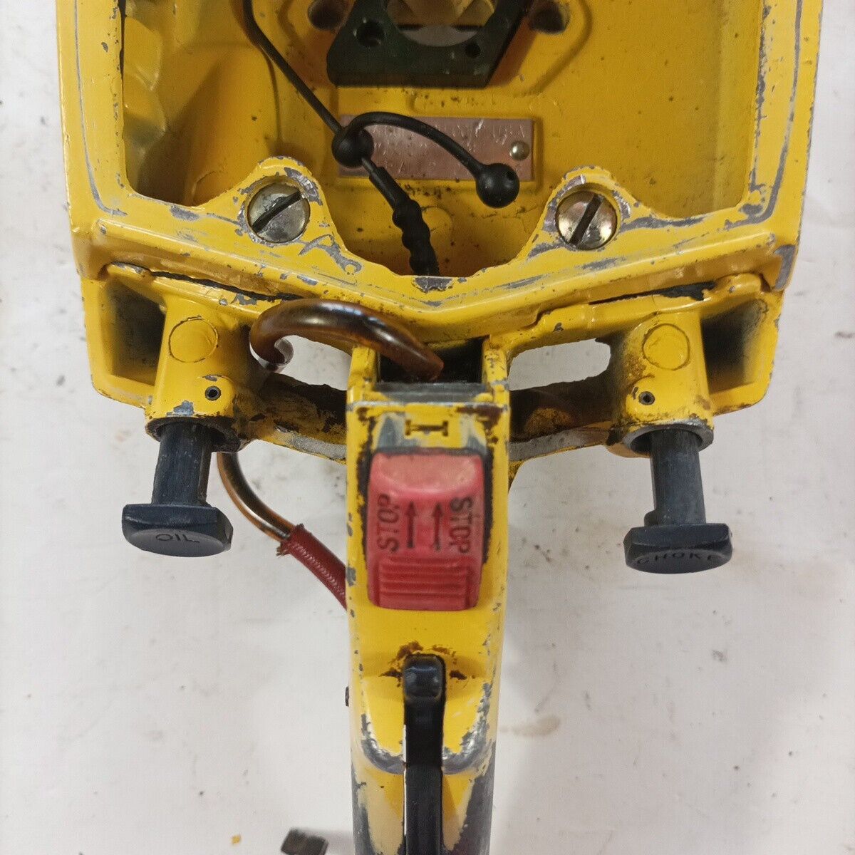 MANIGLIA IMPUGNATURA serbatoio PER MOTOSEGA MCCULLOCH PRO MAC 700 ricambi usati