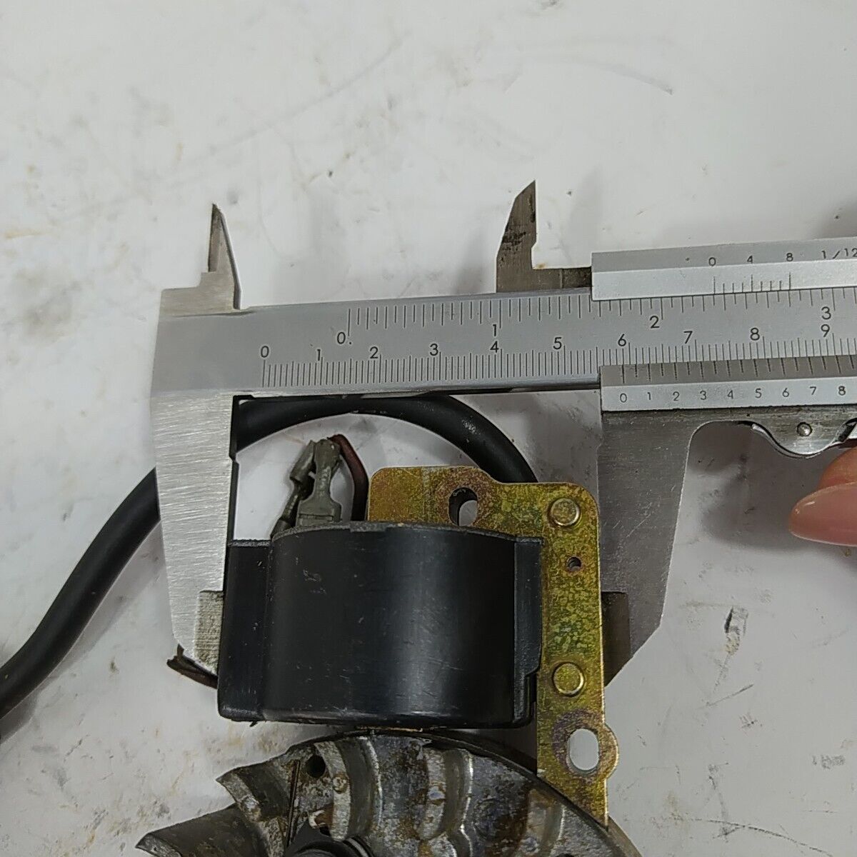 ricambio usato BOBINA E VOLANO MAGNETICO DI AVVIAMENTO per motosega CASTOR 330 