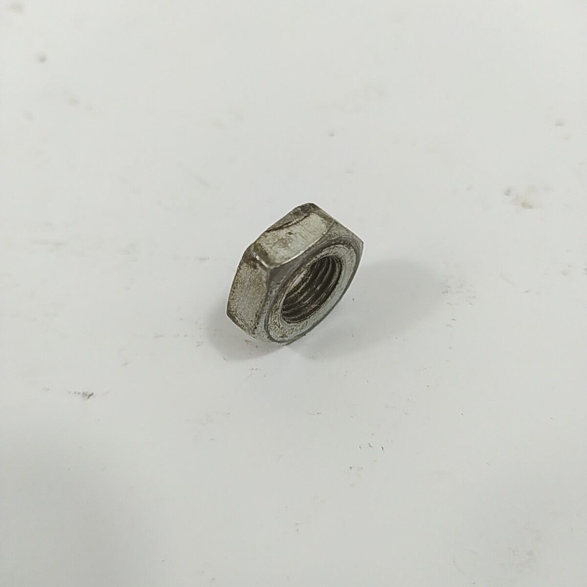 Ricambio DADO VOLANO ALBERO MOTORE per decespugliatore McCulloch 3800 usato