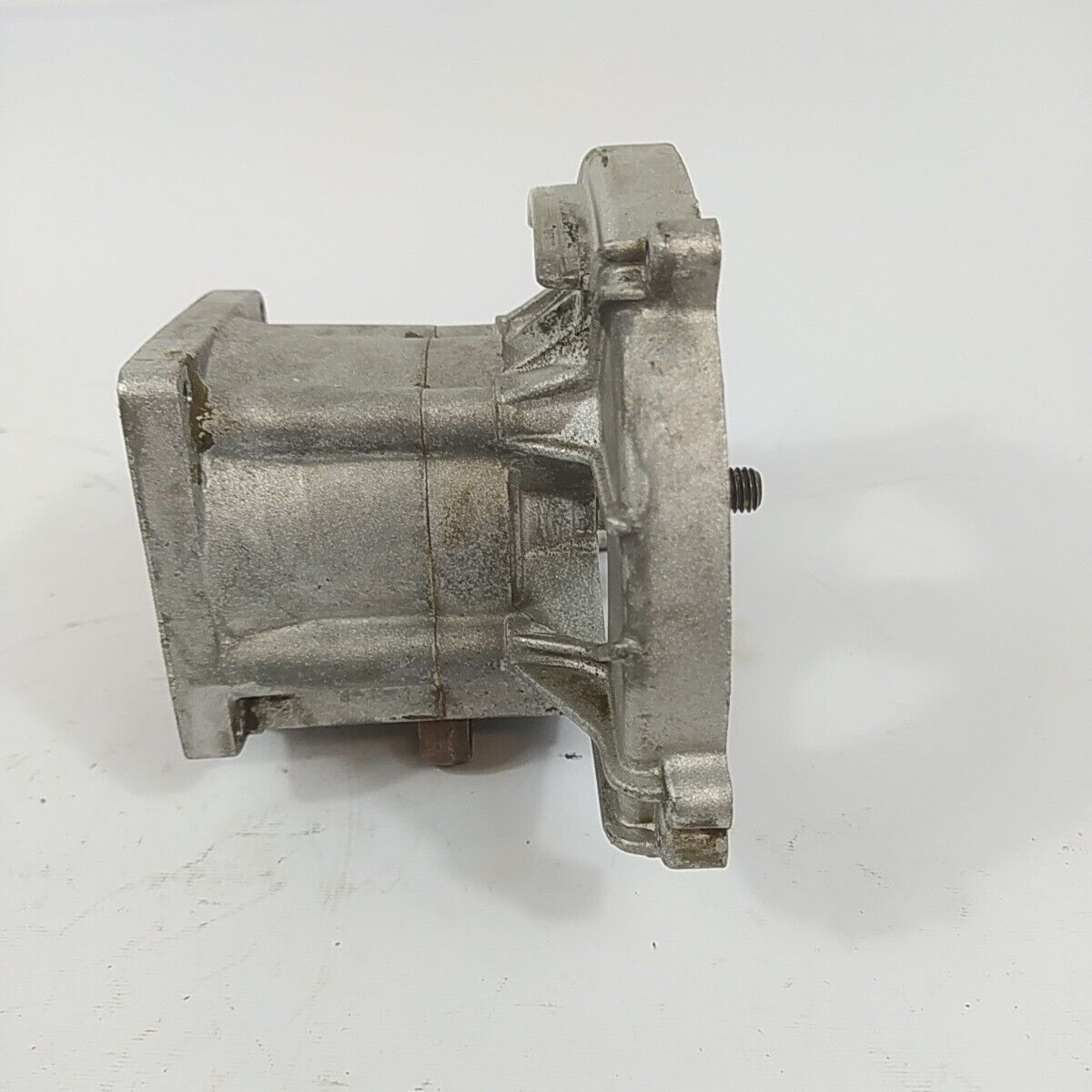 ricambi DECESPUGLIATORE BLUE BIRD ZM 54 CARTER BASAMENTO ALBERO MOTORE usati