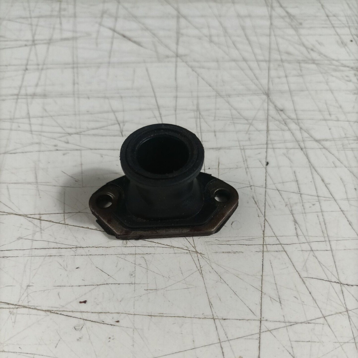 COLLETTORE FLANGIA ASPIRAZIONE carburante PER MOTOSEGA AMA NBG 50.20 usato