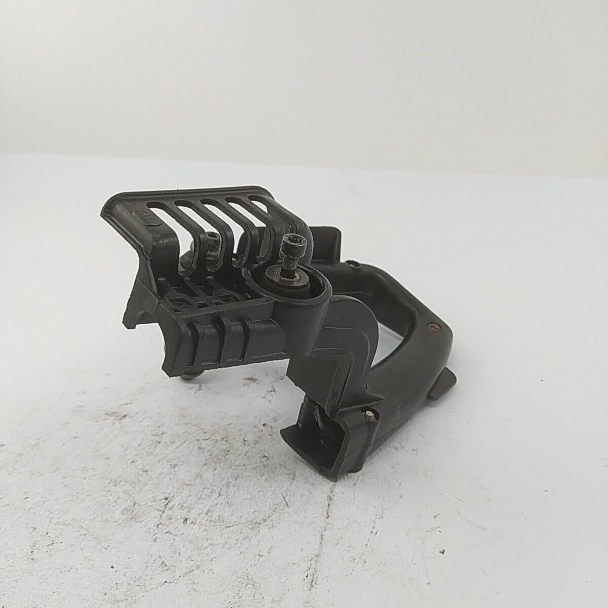 Ricambi IMPUGNATURA MANIGLIA manico COMANDI usati per motosega ALPINA  prof 70 s