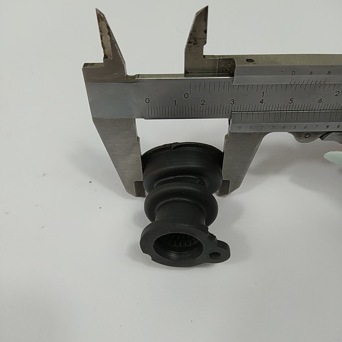 COLLETTORE aspirazione CARBURATORE per motosega STIHL 025 ricambi usati